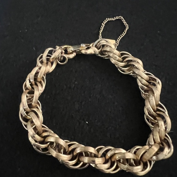 Vintage MONET Twisted Rope Chain Gold Tone Bracelet 1960's Size 6.5" - Picture 2 of 7